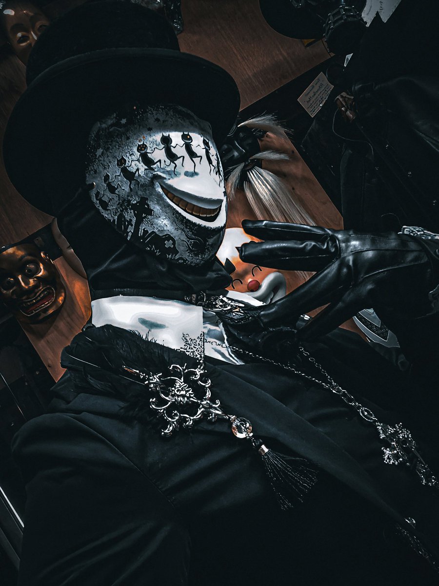 三連休はフォロワーさんが増えるらしい 人外でございます。 主にペスト