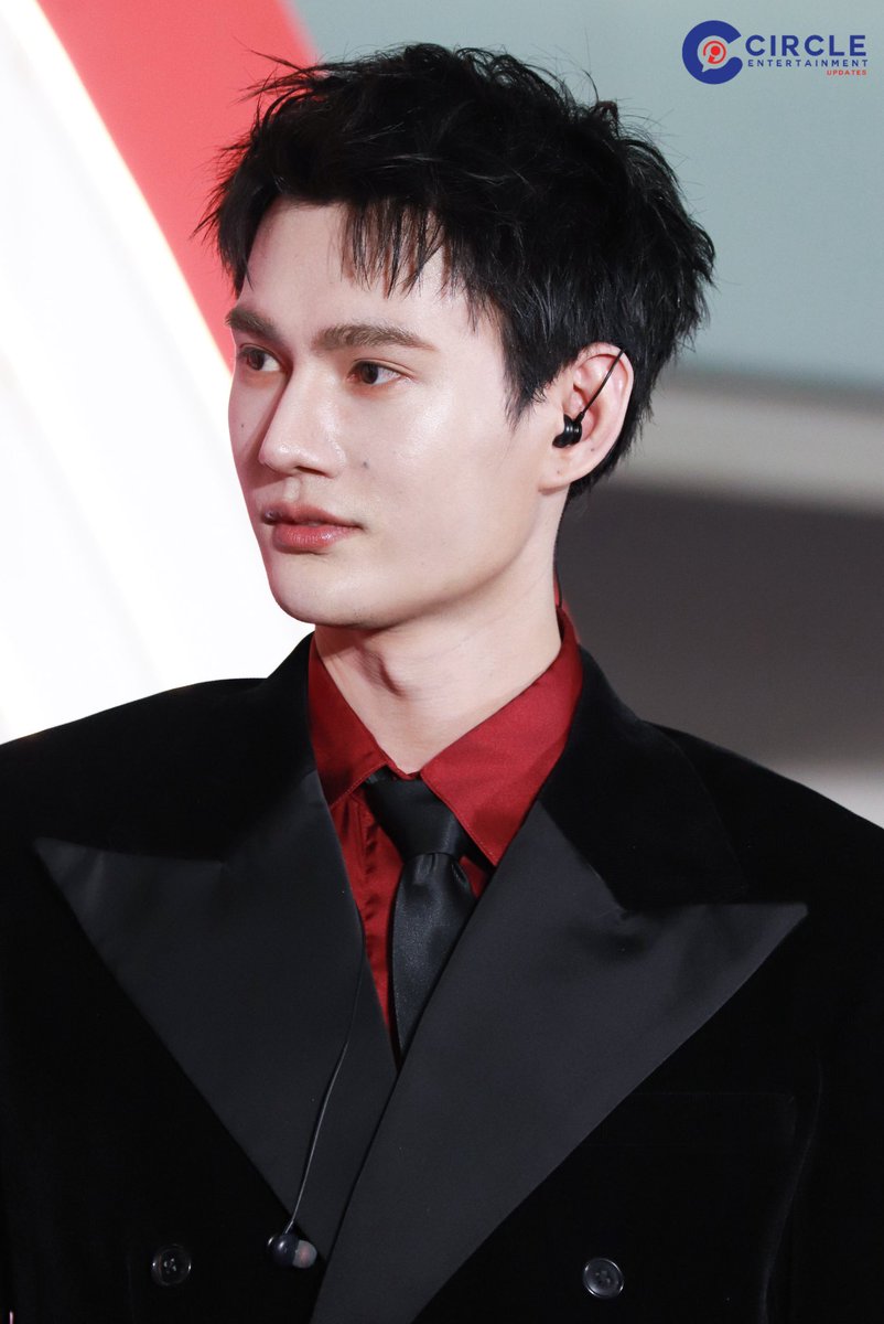 สิบสี่                                                          วอนวี่