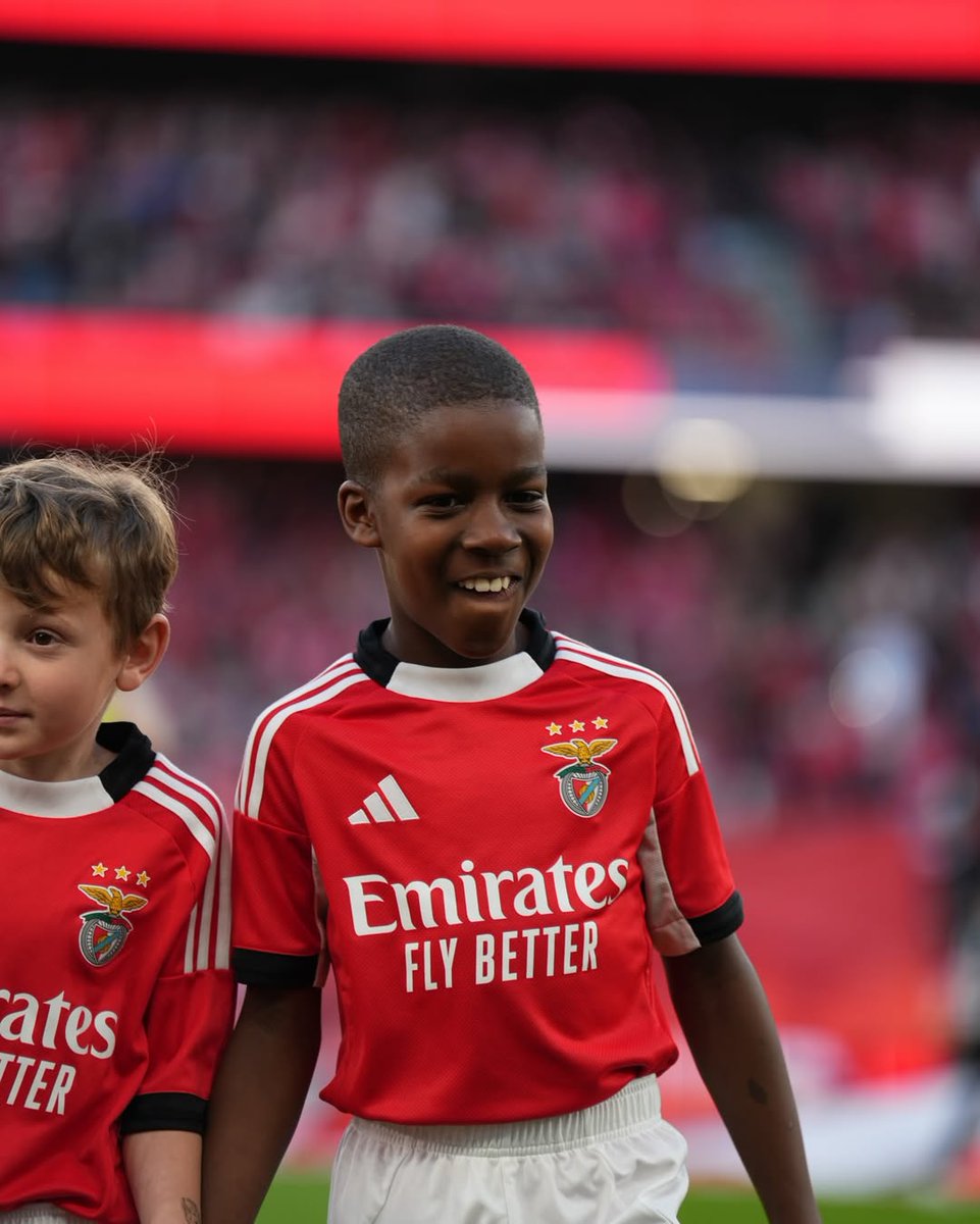 Profite de ce moment, petit héros. 🙏🔴