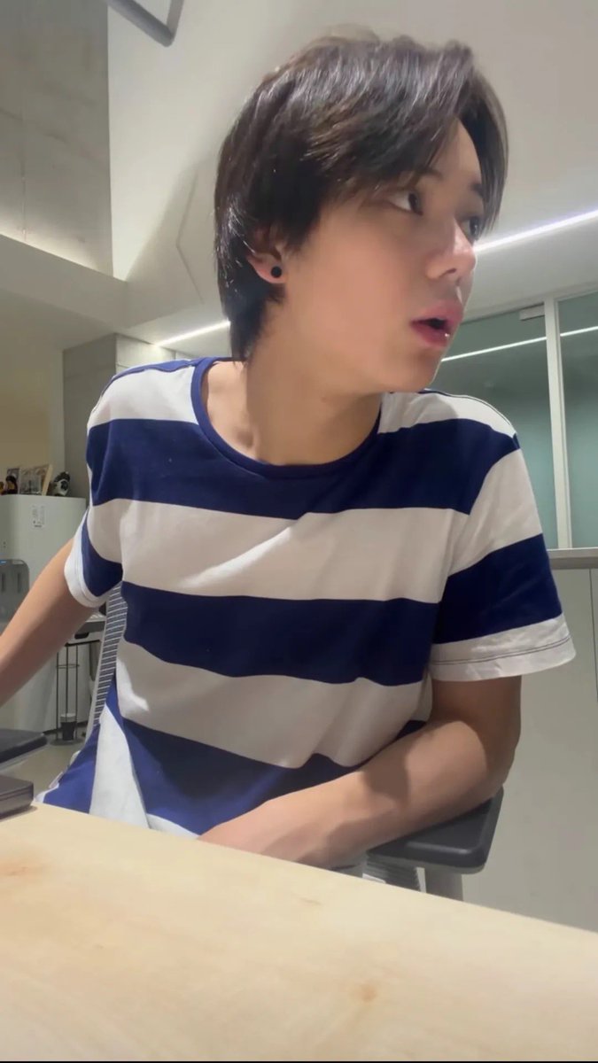 โอยุลใส่แค่เสื้อยืดลายทางแต่ทำไมมันหล่อจังวะ