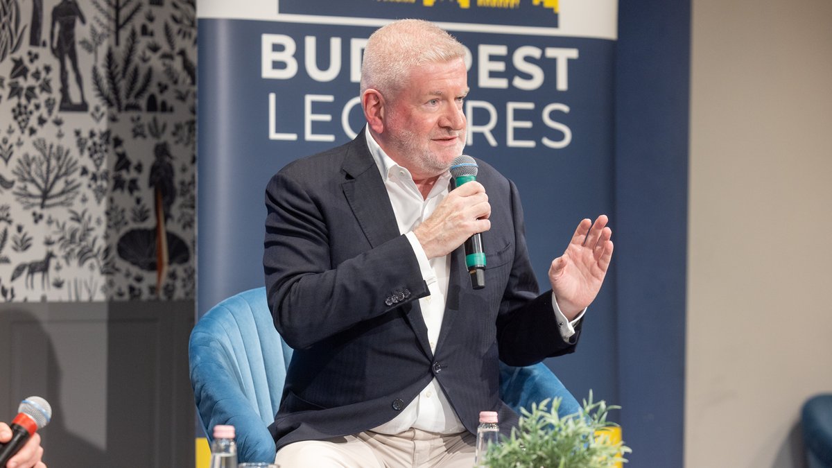 Mathias Corvinus Collegium tweet media