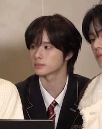 잊을만하면돌아오는
존잘의날