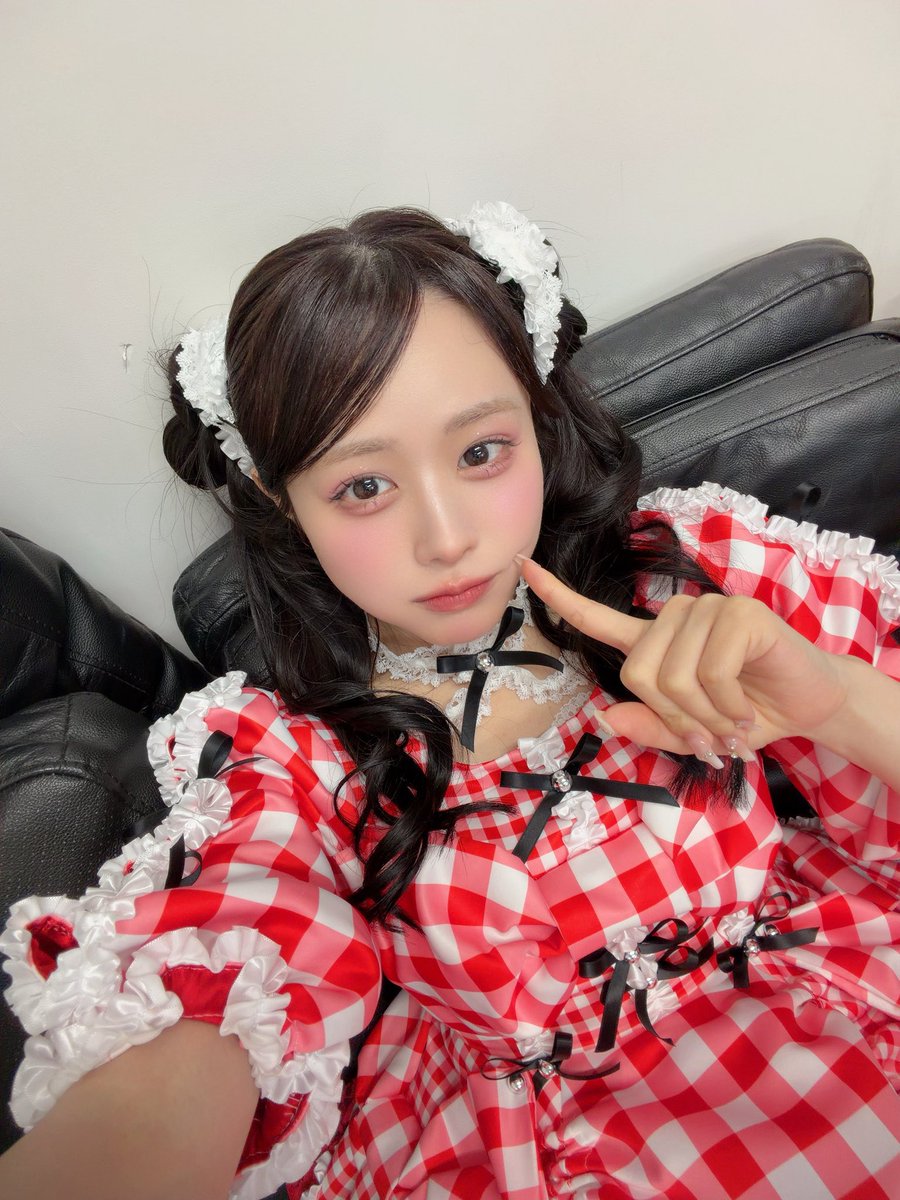 あーこの髪型も超絶似合ってて可愛すぎるよこれ 髪の毛リボンみたい