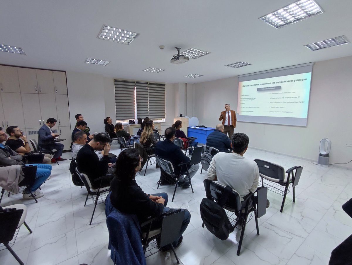 ESOGUSEM's tweet photo. ESOGÜ Tıp Fak. Nöroloji Anabilim Dalı Öğretim üyesi Prof. Dr. ATİLLA ÖZCAN ÖZDEMİR koordinatörlüğünde Dr. ÖZLEM AYKAÇ, Dr. ZEHRA UYSAL KOCABAŞ eğitmen olarak yer aldığı Girişimsel Nöroloji Workshop Eğitimi 20 Şubat 2026 tarihinde ESOGÜSEM'de 10 kursiyerin katılımı ile gerçekleşti https://t.co/dPZ7Yvrqbg