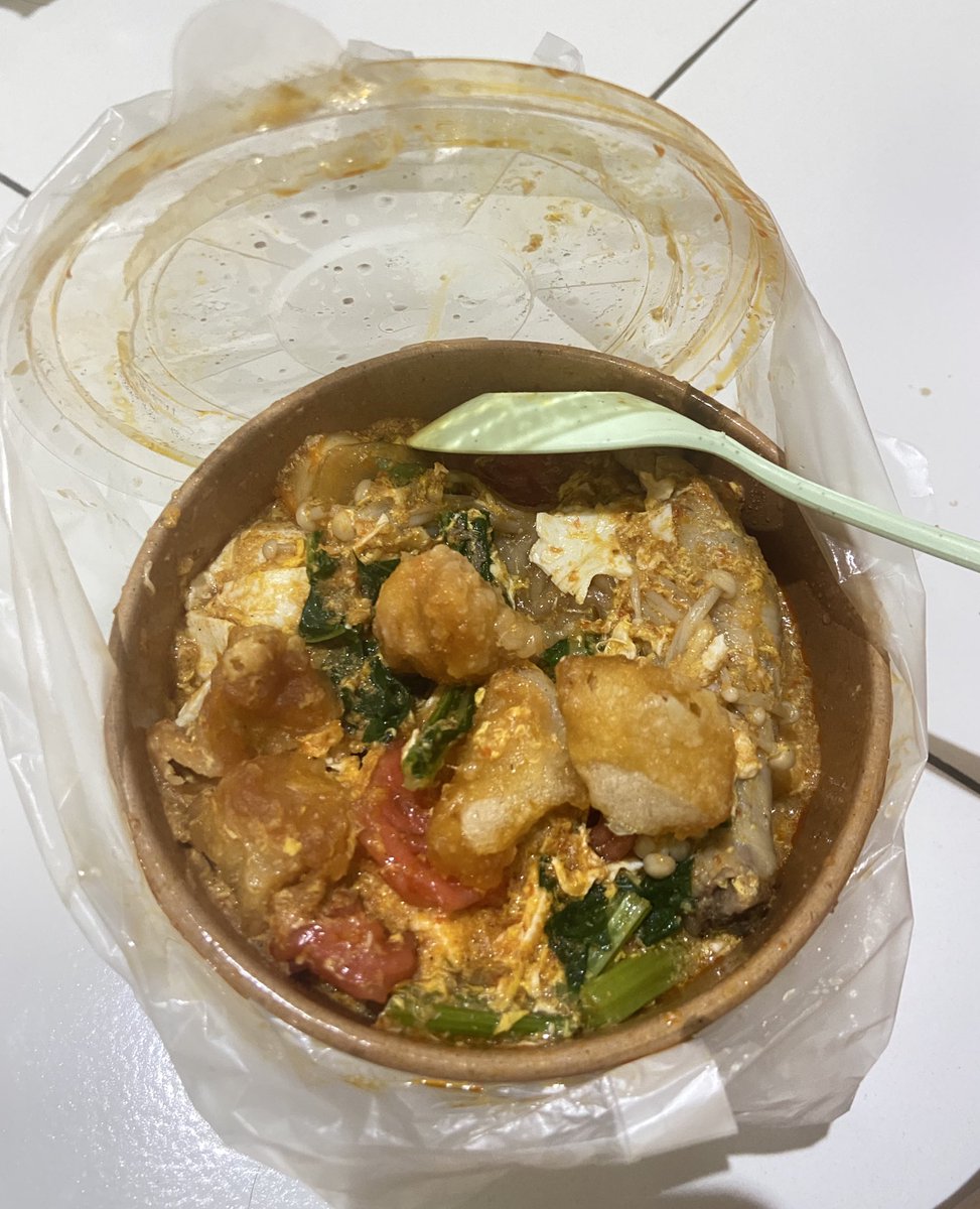 genz balance mmg beda 
beli seblak = murah 🤤
di Bali = mahal 🥹