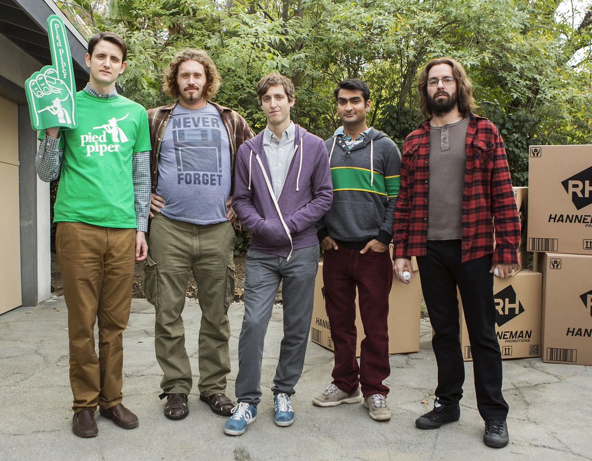 icanvardar's tweet image. we desperately need a new season of silicon valley. the ai era alone would carry 3 seasons