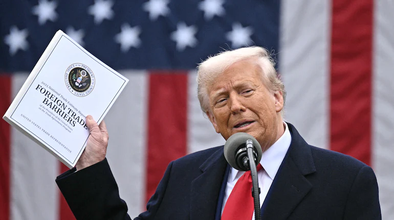 CNBC-TV18 tweet media