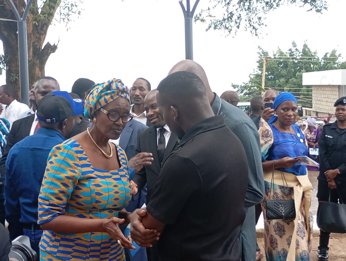 BoonaFm's tweet photo. Happening Now: Prayers for Dr Kiiza Besigye at Lubaga Cathedral.
Several members from the opposition have already arrived,the mass is slated to start in a few. 

#BoonaFmUpdates https://t.co/Uxvw5l4ihj