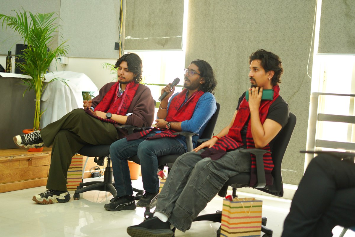 MadhyaNid's tweet photo. T/349:
Day 2 of Opacity’26 – Raastein at National Institute of Design, Madhya Pradesh = Connections, Creativity &amp; Concert Vibes! 

Alumni Meet. Open Mic. Zumba. Skateboarding.

Live performance by Aakriti Mehra.

The energy, Unmatched. 

#Opacity26 #NIDMP #Raastein https://t.co/700EBzJh1w