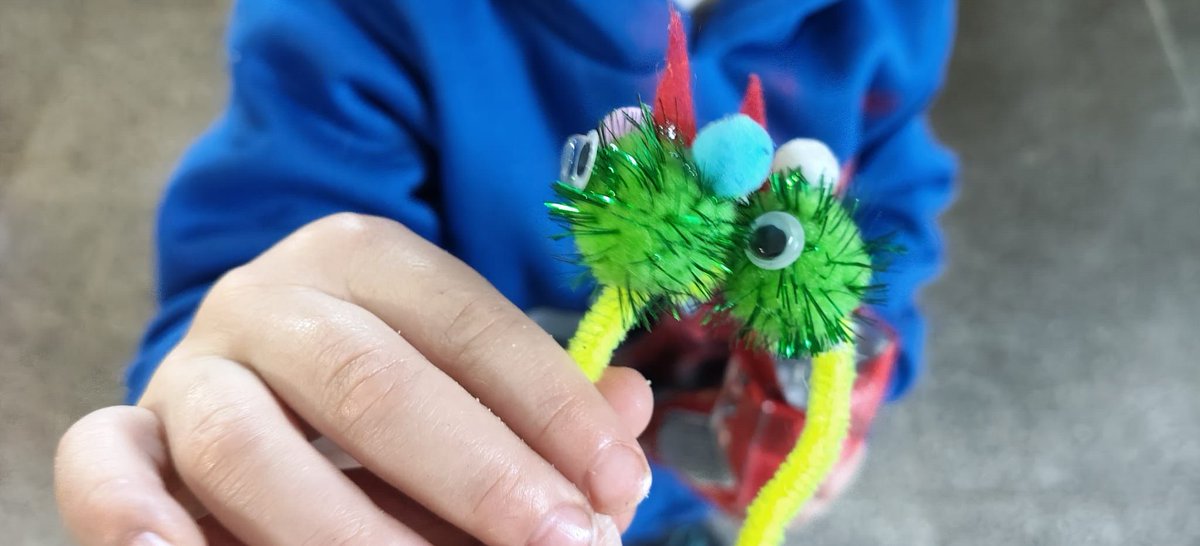 Estar_Asalvo's tweet photo. ¡Arrancamos las extraescolares en Confrides!
Estamos muy felices de comenzar esta nueva etapa llena de aprendizaje, diversión y nuevos retos junto a los peques.
#Asalvo #Extraescolares #Confrides #AprenderJugando #Educación https://t.co/ON98SrrjfW