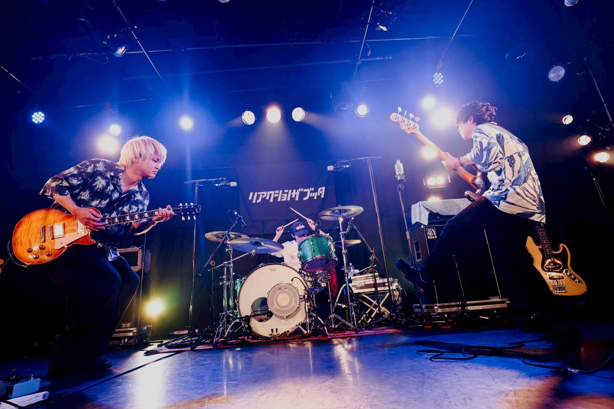 リアクション ザ ブッタ tweet media