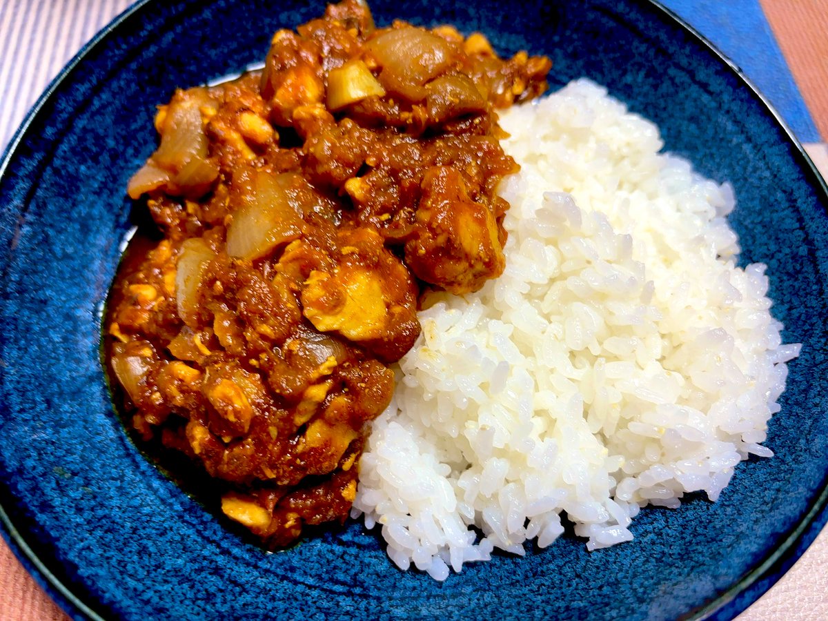 #REALITY
 配信で、無水カレー作りました！∩^ω^っ🍛