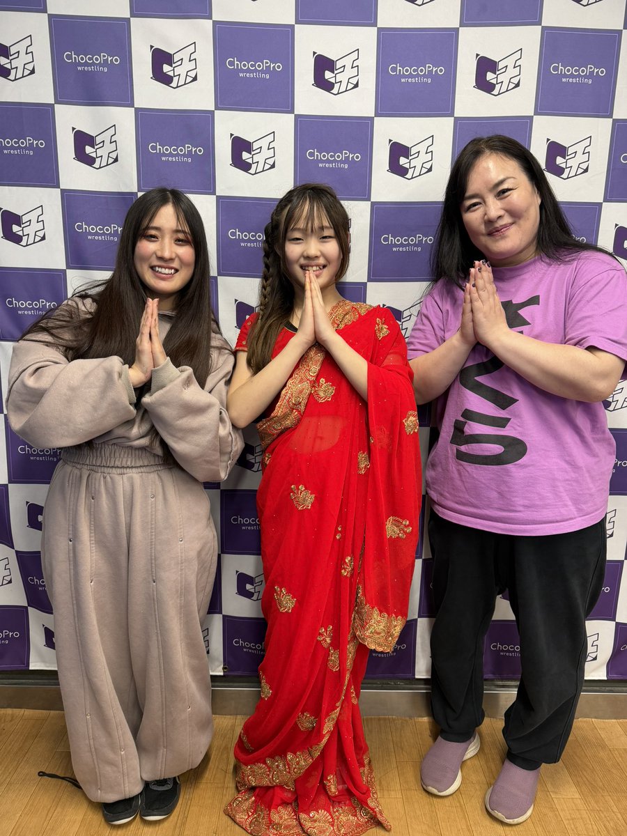 Mei_gtmv's tweet photo. いつかカホも一緒に行こうね。
着こなし準備は完璧だよ🇮🇳❣️✨
かわいいプリンセスすぎる!!!
#ChocoPro
#ChocoProinIndia https://t.co/HlbzA1CWLL