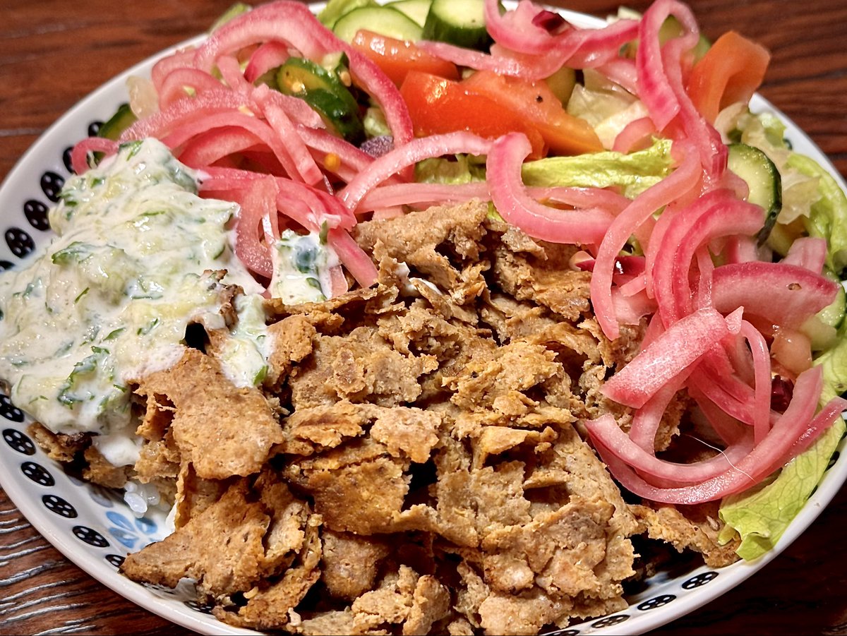 Dinner Tonight. 

Tried the kebab rice bowl again. This time one pound pork &amp; one pound beef. Added more spices. Coriander, paprika, nutmeg, and cinnamon. 

Made picked red onions and tzatziki sauce.

<a href="/hizaga/">Masa🌻</a> would be proud. I used my blow torch to char the meat.