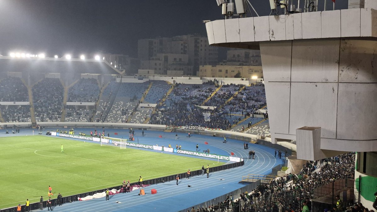 MatousKrecl's tweet photo. Včerejší @DestinaceFotbal 🇲🇦

Raja Casablanca - Ittihad Tanger

Na zápas jsem se těšil hlavně kvůli věhlasným domácím ultras a jejich bouřlivé atmosféře. Stalo se samozřejmě to, že z nějakého důvodu vůbec nefandili 😅. 

#groundhopping https://t.co/e1vAjNDkgq