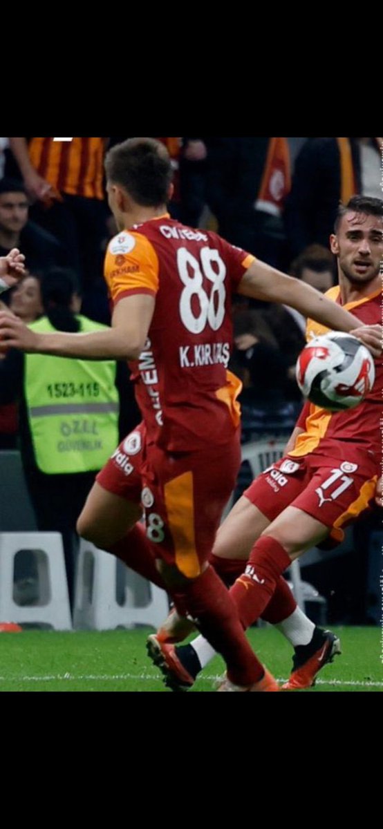 baratsar tweet media