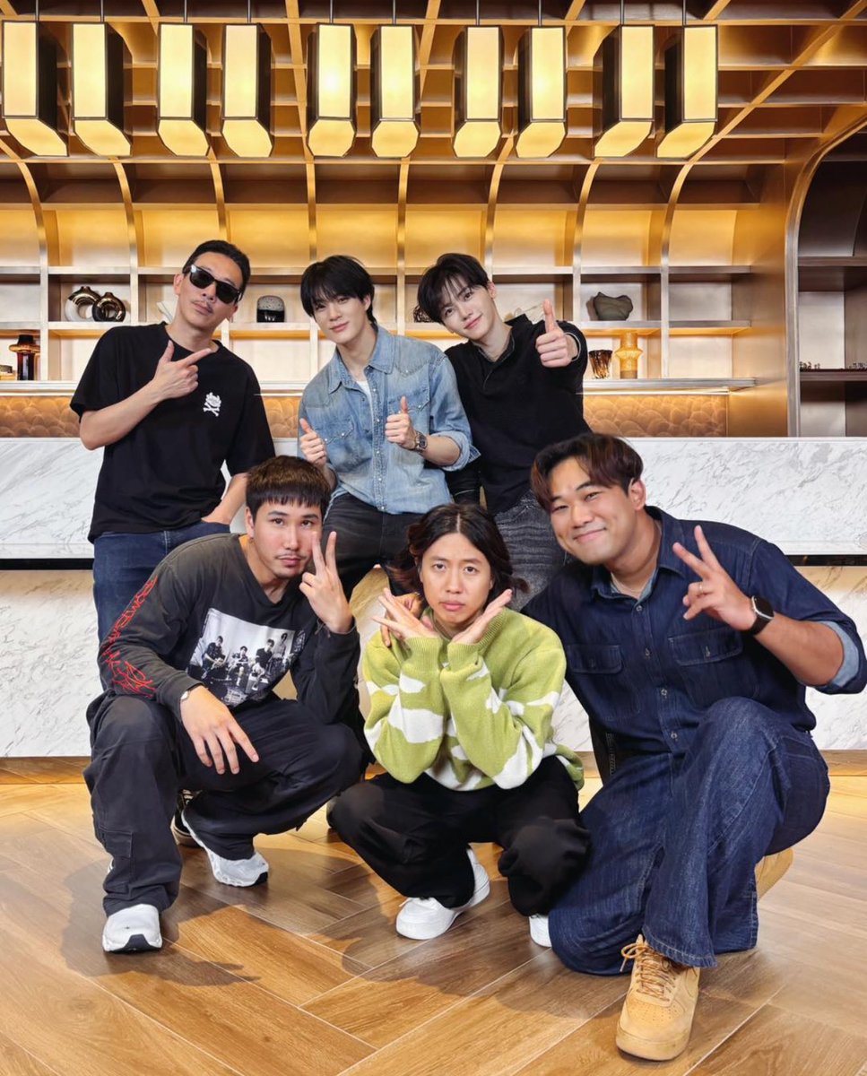 ห๊า ครั้งแรกในประวัติศาสตร์ ยูนิตเจโน่แจมิน ได้ไปถ่ายคอนเทนต์พรายกระซิบกับเทพลีลาด้วย!!! ดูจากชุดแล้วถ่ายวันที่ 13 กุมภา วันที่มีไซน์นี่นา สุดยอดมาก ๆๆๆ ทำงานหนักมากลูกแฝดของฉัน 😭