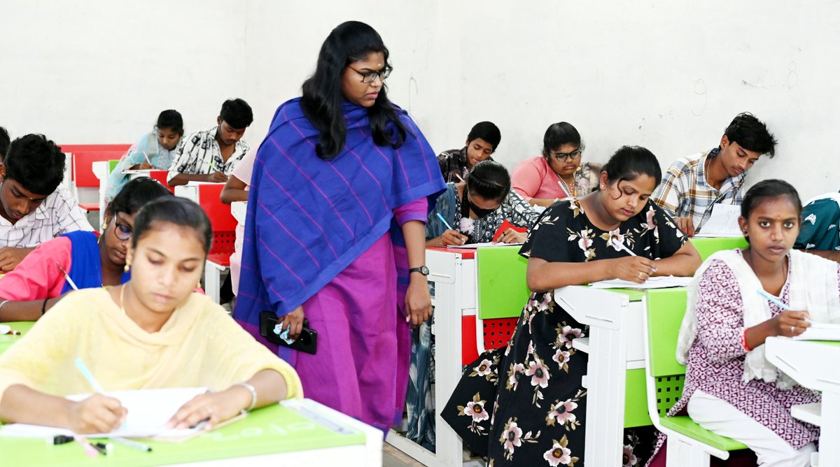 District Collector Eluru tweet media