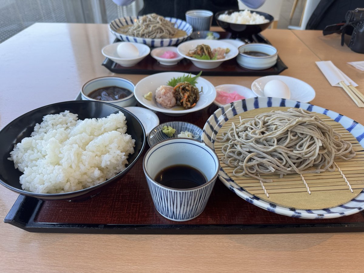 はた tweet media