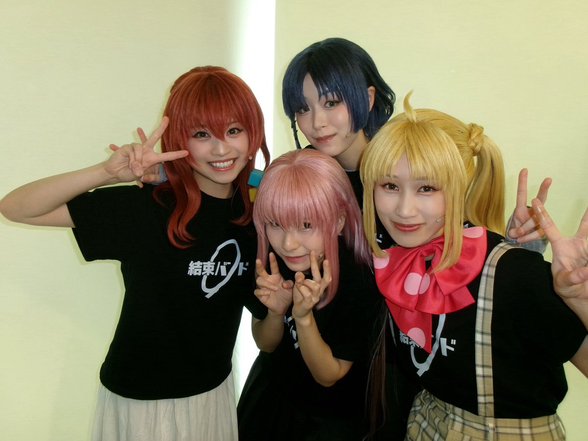 #舞台ぼっち 2026 RE:boot

無事に大千穐楽を迎えることができました✨

2023年の初演からここまで
沢山の幸せな経験をさせていただきました。

あたたかい応援をありがとうございました！！！

舞台ぼっちと喜多ちゃんに出会えて本当に良かったです🫶🏻✨

皆様の中で舞台ぼっちが輝き続けますように。