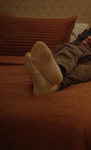 Feetsandzocks tweet media