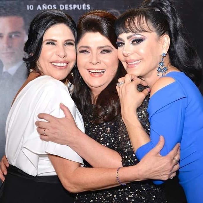 Anne Marie Cel tweet media