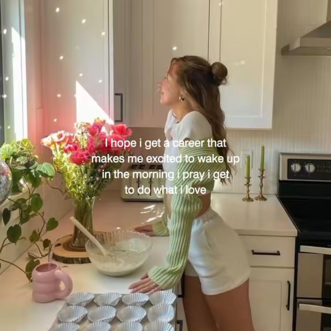 𝓁𝒾𝓁𝓎. tweet media