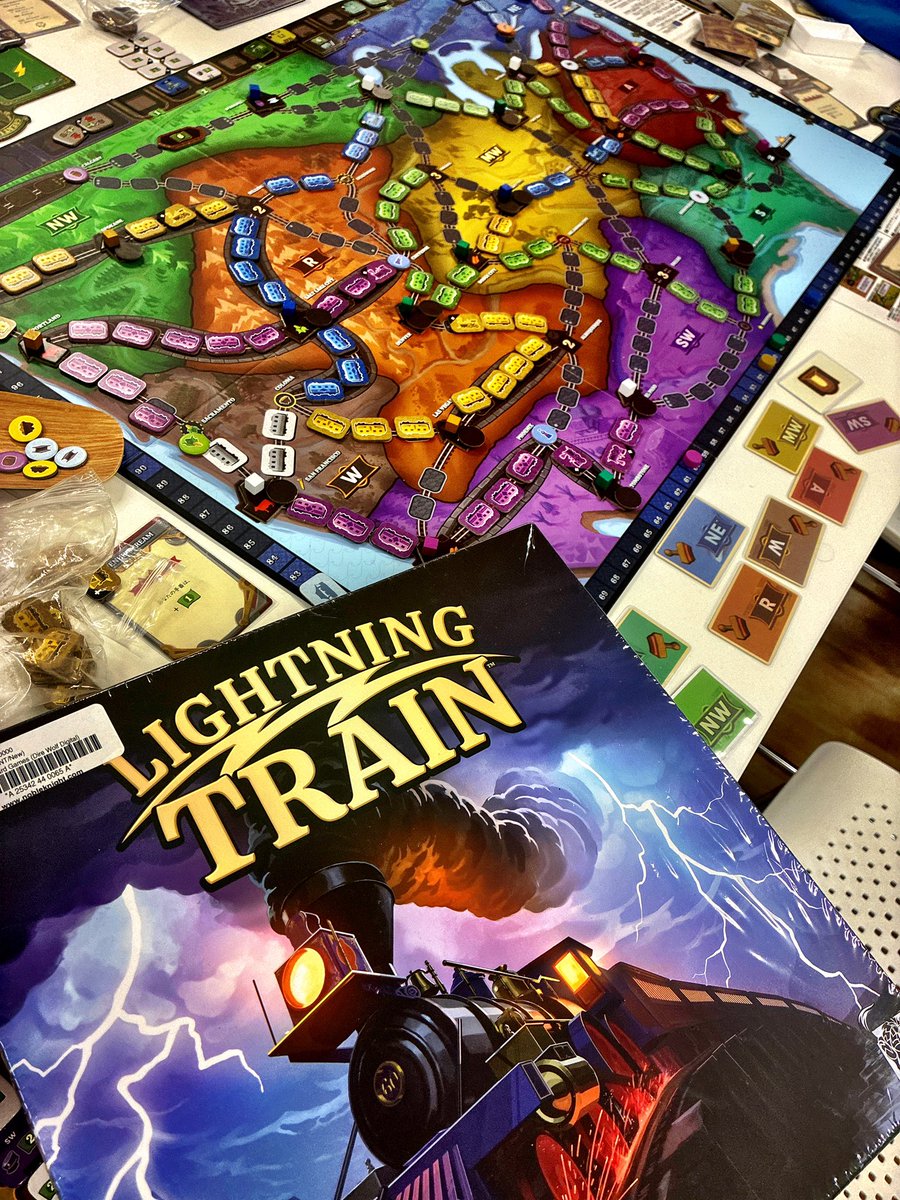 Lightning Train
ライトニングトレイン

クランクの作者が作ったチケライ＋バッグビルド+ピックアンドデリバリーというか、要素が変わったクランク

金は買い物。列車と権利証でマップに電車を配置していくよ
途中まで荷物を軽んじた電車配置がよくなかったー。ぐぬぬ