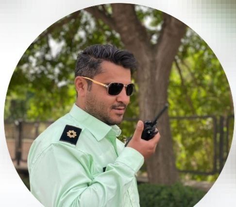 Bazjou_Savak's tweet photo. مزدور حروم زاده سرکوبگر و بلاگر مصطفی رحیمی  
اکانت اینستاگرام 
r.mostafa6095 https://t.co/tIx5DdyDNX