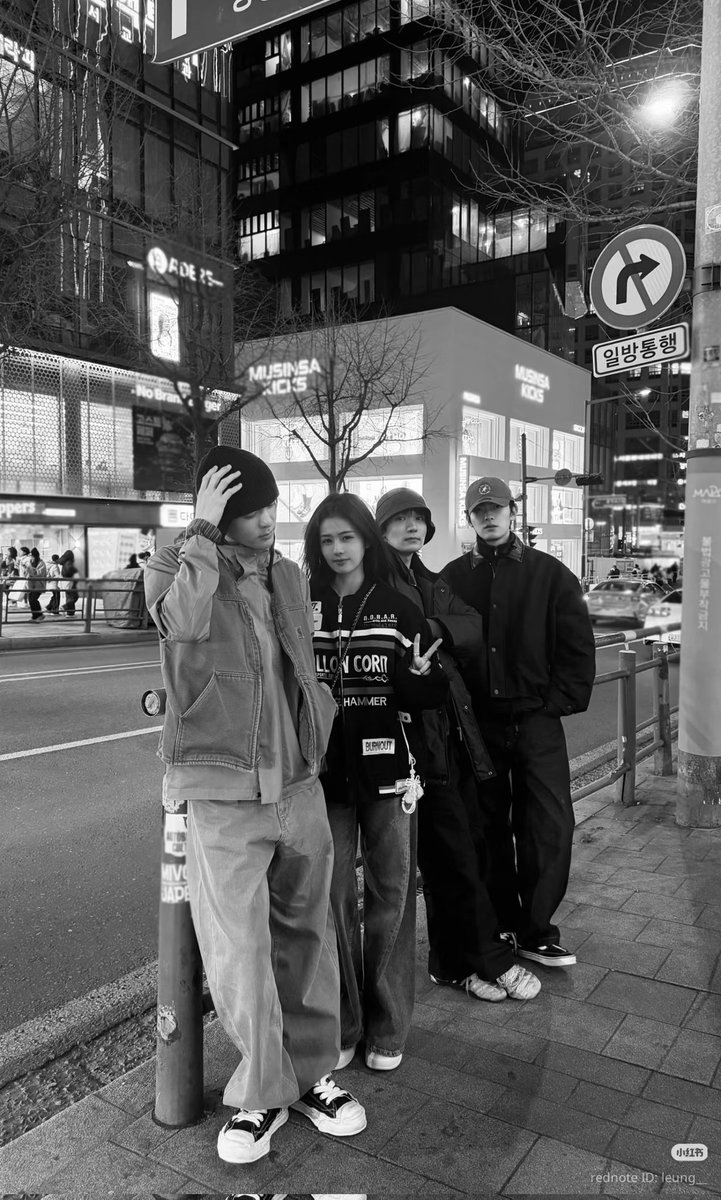 lokii_1220's tweet image. #BaiLu with #ZengShunxi #LiangYongqi #ChenHeyi ❤️❤️