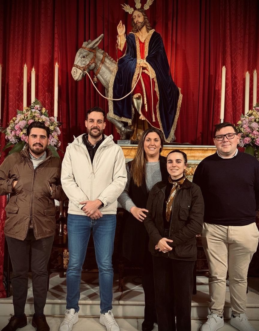 Este próximo Domingo de Ramos se cumplirán 20 años tras el Cristo del Amor de nuestra querida <a href="/SmoCritodelAmor/">Stmo Cristo del Amor</a>.

Veinte primaveras poniendo música a la fe en Huévar del Aljarafe, y en la que seguimos caminando juntos, con la misma ilusión del primer día.

¡Gracias siempre,