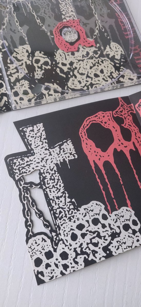 KNIVES OUT Records tweet media