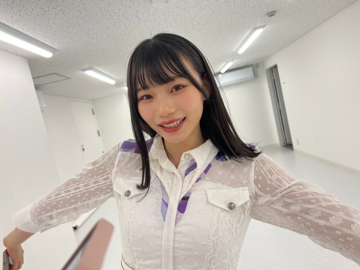 terepanblog's tweet image. 2023年10月11日
駅の中をモンキチョウが飛んでた

おかえり。

ブログURL:
nogizaka46.com/s/n46/diary/de…

TAG #池田瑛紗 #てれぶろ