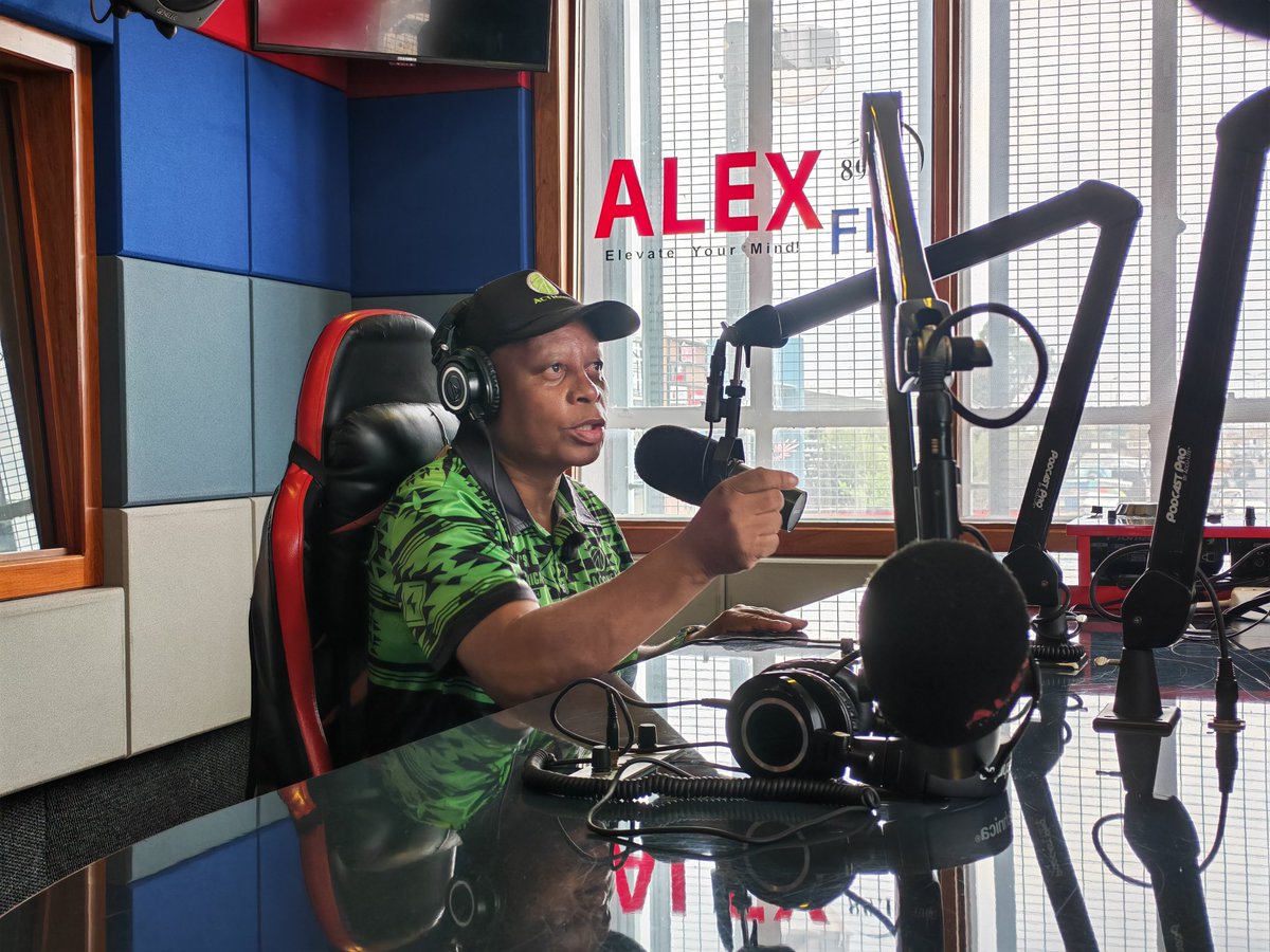 [HAPPENING NOW] 

<a href="/HermanMashaba/">Herman Mashaba</a> is engaging listeners and residents of Joburg LIVE on <a href="/AlexFMRadio891/">Alex FM Radio 891</a>, unpacking #OperationFixJoburg, first unveiled in Soweto when he was announced as ActionSA’s Johannesburg mayoral candidate.

Alexandra is known for its housing crisis, and