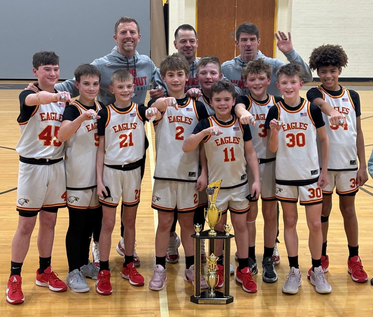 Big Walnut Boys Basketball tweet media