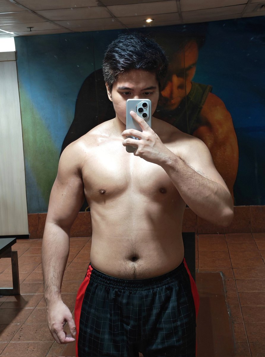 Renren ᱬ tweet media