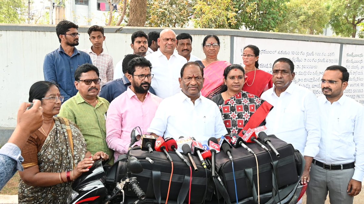 KoppulaEshwarBRS tweet media