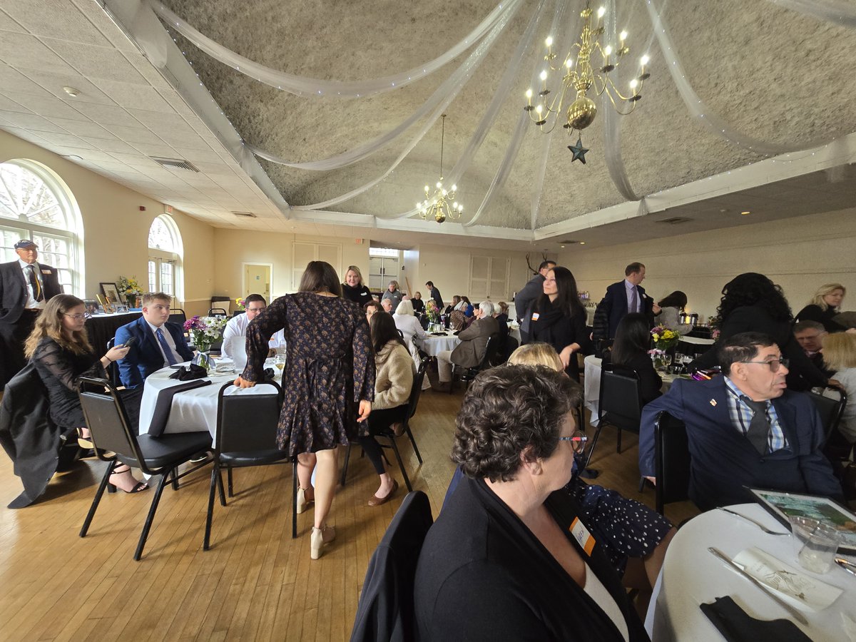 Gene Deems tweet media