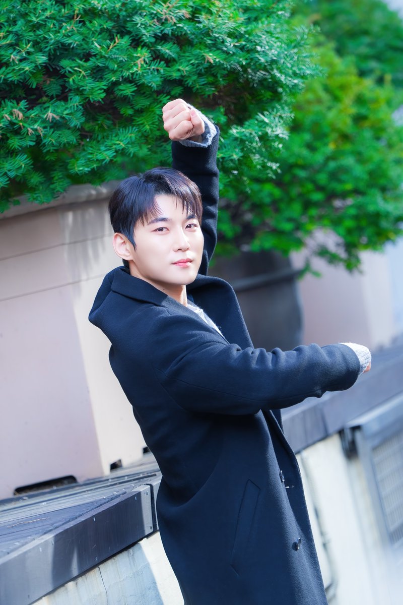 ๐๐๐ tweet media