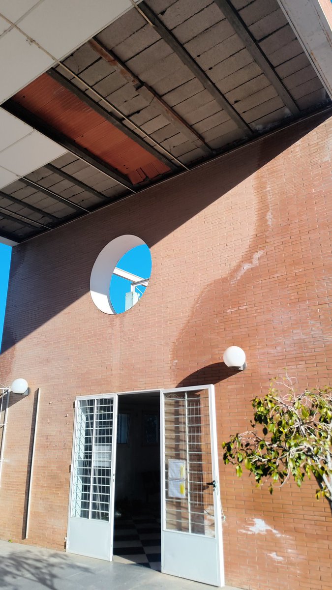 IU Sur🔻 tweet media