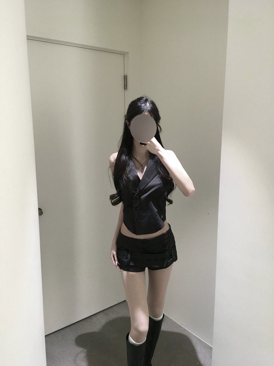 lxvmvv's tweet photo. 보헴서신상넘이뻣어요... https://t.co/nsracYcaBy