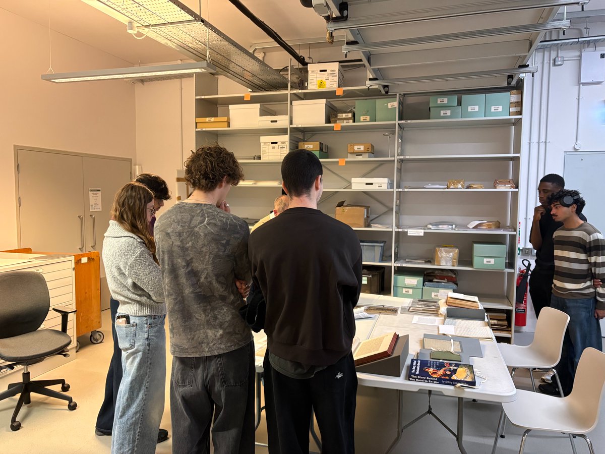 LSE International History tweet media