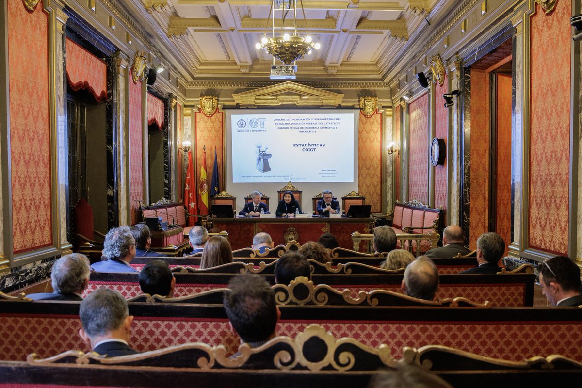 Notarios de España tweet media