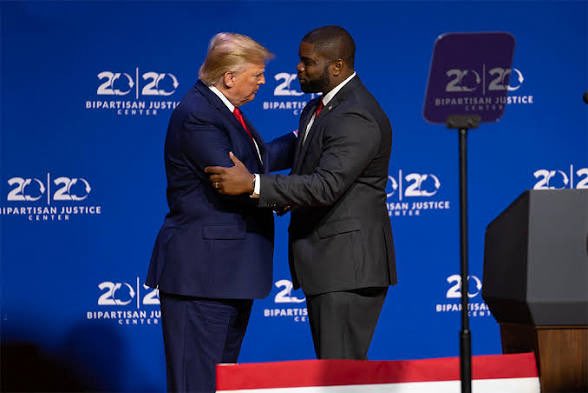 🚨Racists Are Melting Down Because Byron Donalds Is About to Become Florida's First Black Governor – Deal With It! 🔥🇺🇸

Listen up: 80% of Republicans are READY for Byron Donalds as Florida's next Governor.  

The tiny, loud fringe blowing up his phone? They're not mad about