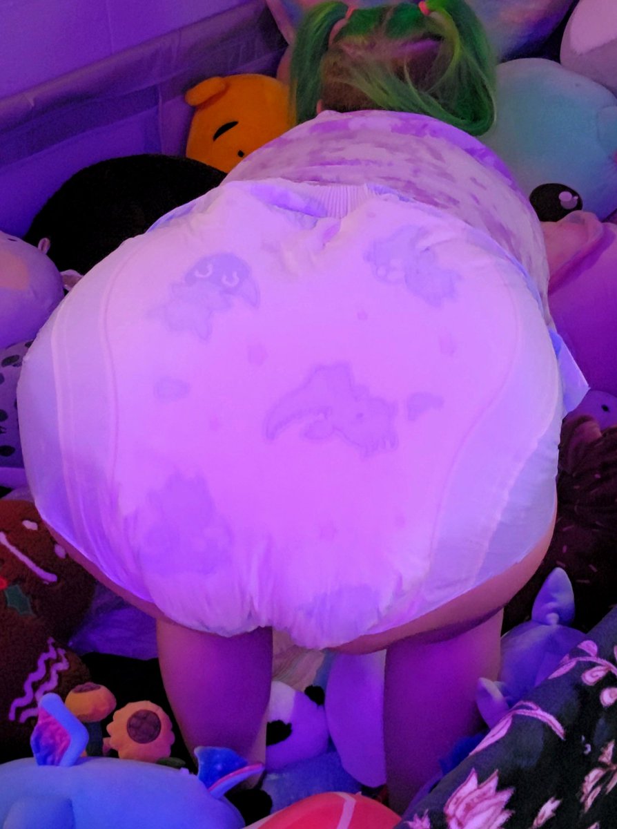 LilLazySunshine's tweet photo. Happy monday! Getting all my stuffies in a row this mornin
#busybaby #abdl #diaperlover #diapergirl #diaper #pigtails #little #ddlg #cgl https://t.co/hmxFWjIJ7e