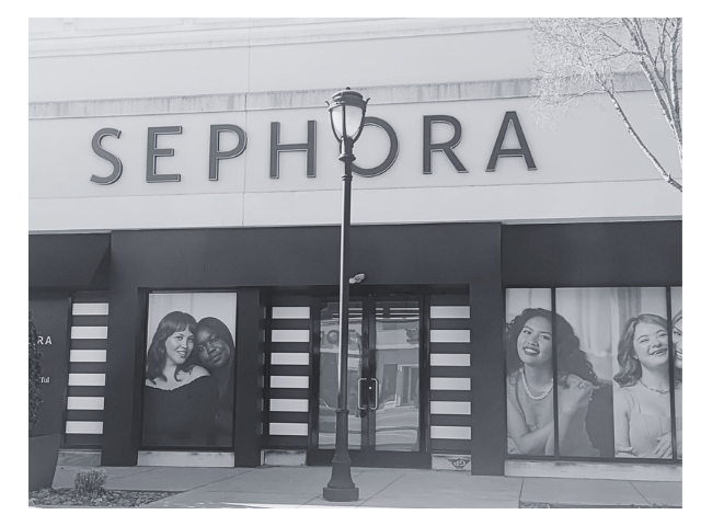 ShopHIllside's tweet photo. It’s happening!  The signs are going up and the excitement is REAL… Sephora is getting closer to opening at Hillside Village!
We’re loving this sneak peek moment — black and white now but just wait until it’s full glam inside. https://t.co/AShsC4Ne9k