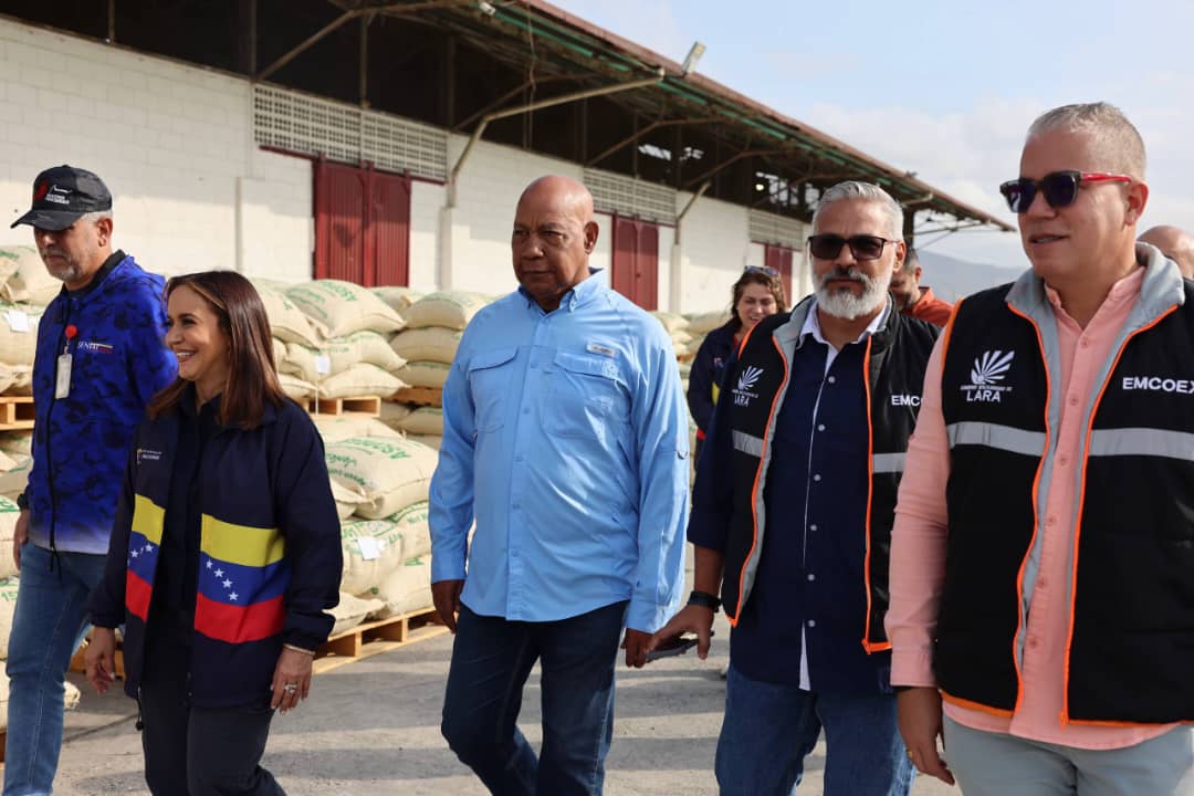 Banco de Comercio Exterior tweet media