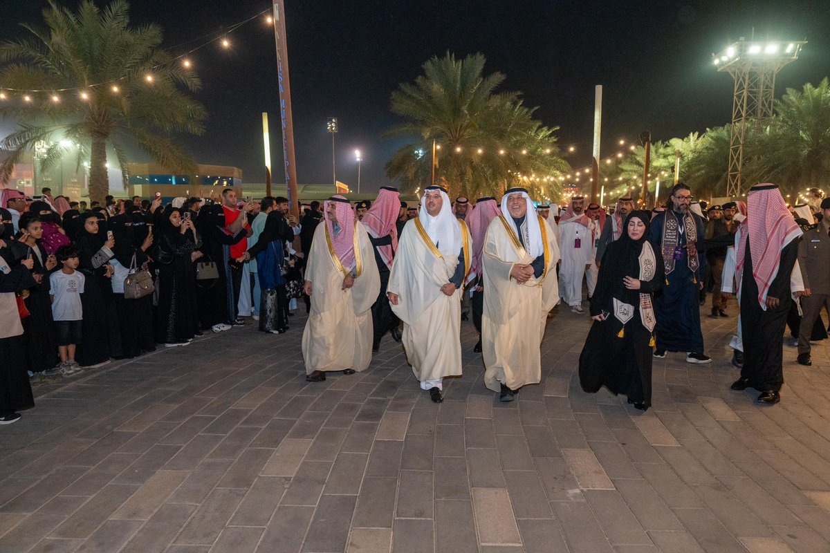 Alahsamun's tweet photo. رعى صاحب السمو الملكي الأمير #سعود_بن_طلال بن بدر محافظ الأحساء انطلاق مهرجان "ليالي كفو 2026" في نسخته الثالثة، والمقام في متنزه الملك عبدالله البيئي، وتنظمه جامعة الملك فيصل, بالشراكة الإستراتيجية مع محافظة الأحساء, وهيئة تطوير الأحساء, وبرنامج جودة الحياة، وبالتعاون مع #أمانة_الأحساء وعدد من الجهات.