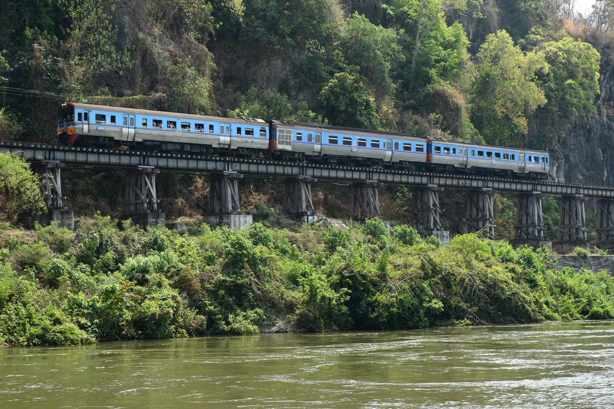 昨日からはDD51クラウドファンディングツアーに参加しています。まずは