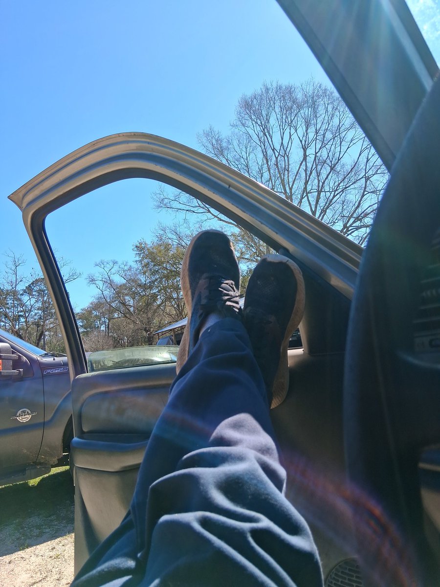 I've been sitting on a jobsite since 7 am waiting for a delivery of metal.still just chillin.